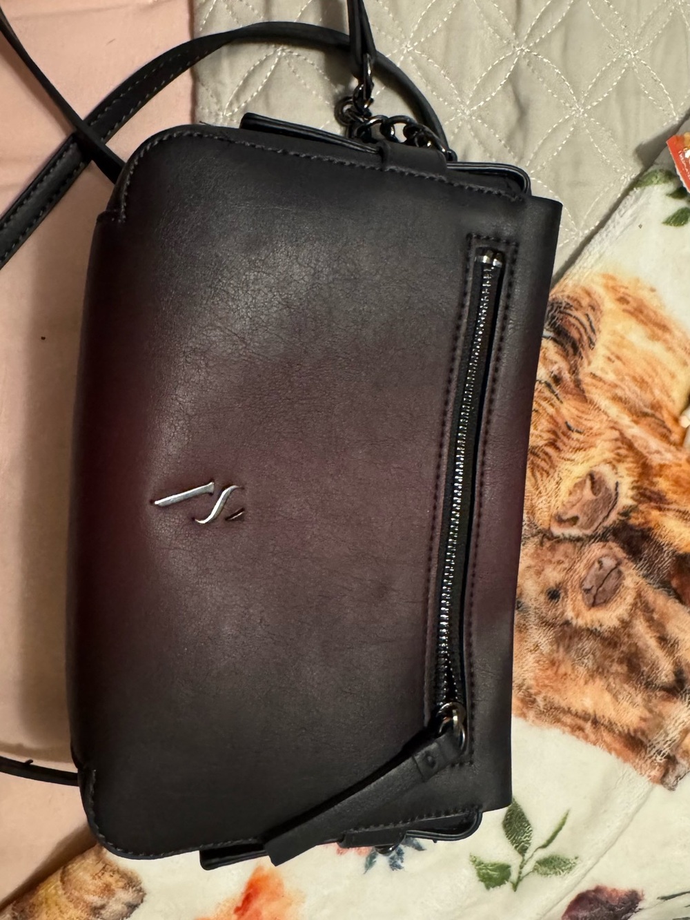 Vera Wang Black Leather Crossbody with Front Zip Pocket and Logo Detail